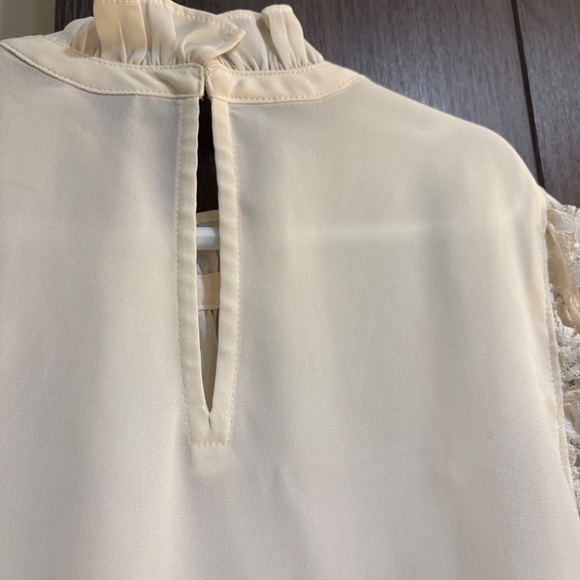 NEW Express Conscious Edit Sleeveless Off-White Blouse, Size XS - Picture 7 of 10